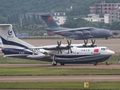 Китай начнет поставки крупнейшего в мире самолета-амфибии до 2022 года