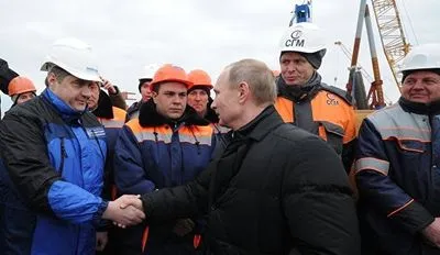 США засуджують будівництво і часткове відкриття моста між Росією і окупованим Кримом