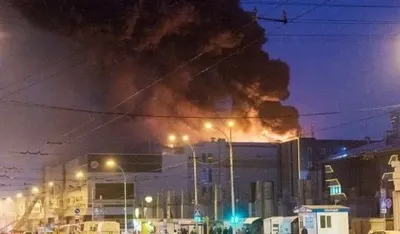 Снос зданий сгоревшего ТЦ "Зимняя вишня" начался в Кемерове