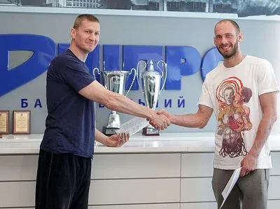Найрезультативніший гравець чемпіонату України продовжив контракт із БК "Дніпро"