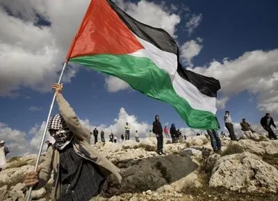 Палестина відкликала послів з чотирьох країн