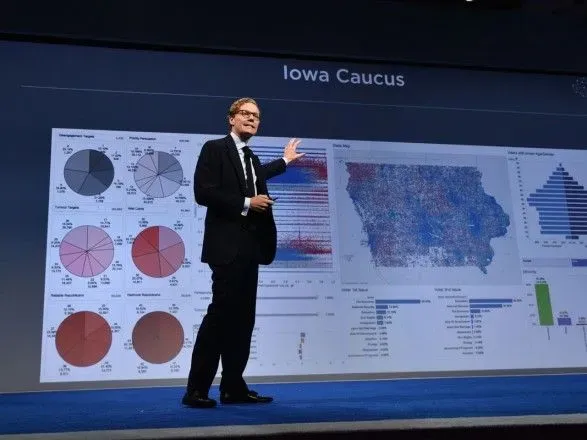 Минюст и ФБР расследуют финансовые операции Cambridge Analytica