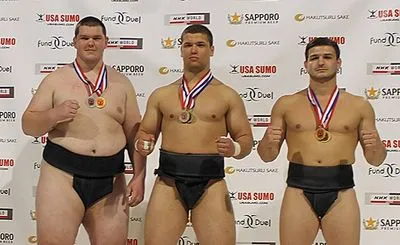 Украинцы завоевали четыре медали на турнире по сумо в США