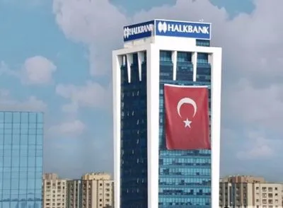 Турецький банкір засуджений у США за невиконання санкцій проти Ірану