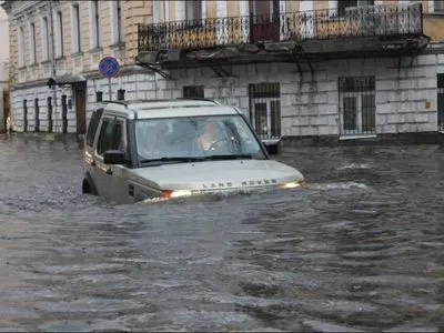Из-за майских гроз в Москве началось наводнение