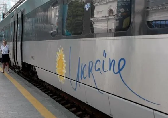 З наступного року між Україною та Румунією курсуватимуть чотири поїзди