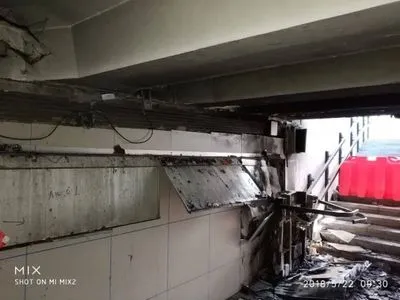 На трамвайной станции в столице вандалы "разнесли" подъемники