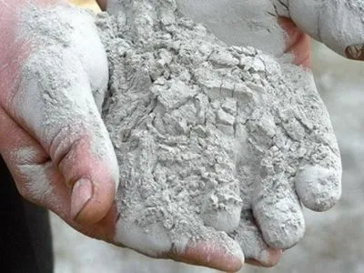 Цех по производству фальсифицированного цемента обнаружено во Львовской области