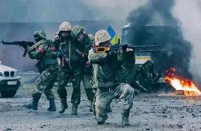 На линии фронта на Донбассе увеличилось количество тяжелого вооружения - Хуг