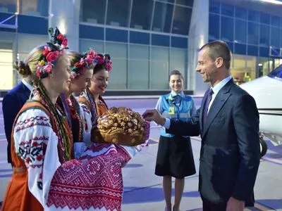 Президент УЕФА прибыл в Киев