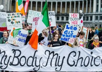 В Ірландії завершилося голосування на референдумі про легалізацію абортів