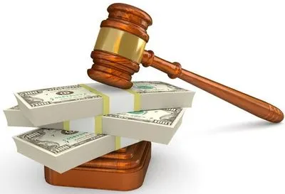 Судью в Днепре поймали на взятке в 15 тыс. долларов