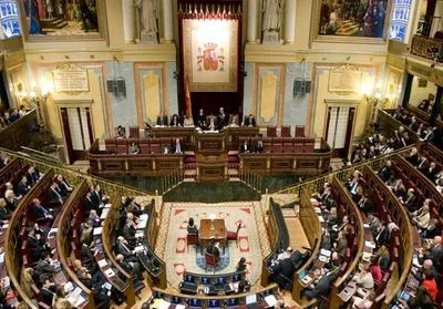 В парламенте Испании в четверг пройдут дебаты о недоверии правительству