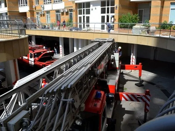 Из-за пожара в одесской многоэтажке эвакуировали 40 человек
