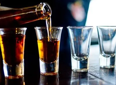 Складено рейтинг найбільш міцних алкогольних напоїв світу