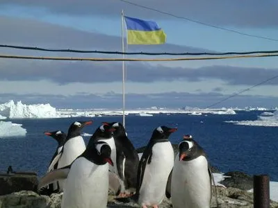 Зі станції в Антарктиді евакуювали українського полярника