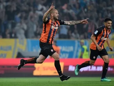 Защитника Ракицкого признано лучшим игроком месяца в "Шахтере"
