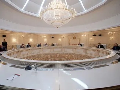 Геращенко ожидает сегодня тяжелого заседания в Минске