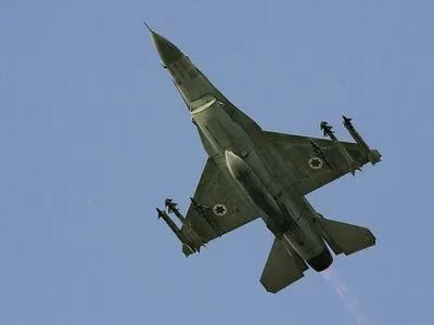 ВПС Ізраїлю вразили 10 цілей ХАМАС в секторі Газа у відповідь на ракетний обстріл