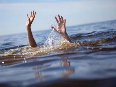 На Вінниччині потонула дівчина-підліток: тіло досі шукають