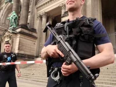 Стрельба в Берлине: предварительно, полицейский открыл огонь в соборе