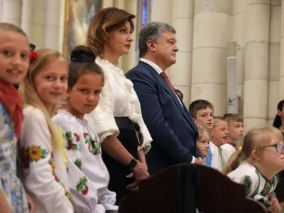 Порошенко у Мадриді помолився за Україну