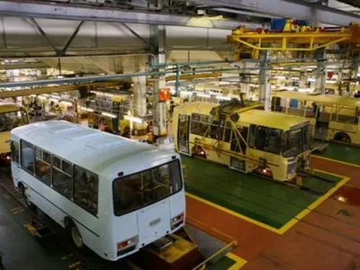 Автобусний завод росіянина Дерипаски залишиться під санкціями РНБО до 2020 року