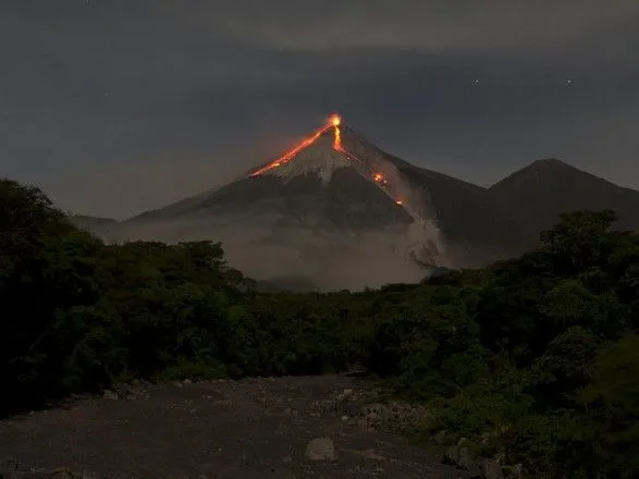 Виверження вулкана Фуего в Гватемалі торкнулося понад 1,7 млн осіб