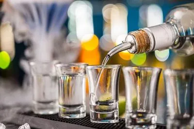Украина входит в ТОП-5 стран мира по расходам на алкоголь - эксперт