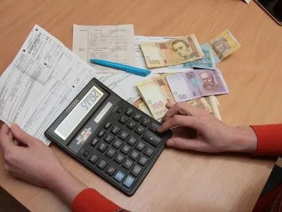 Стало известно, за какие коммунальные услуги у украинцев наибольшие долги