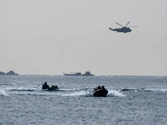 На Чорному і Азовському морі на час стрільб ЗСУ припинено рух суден