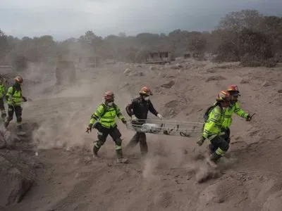 Число жертв извержения вулкана в Гватемале достигло 99 человек