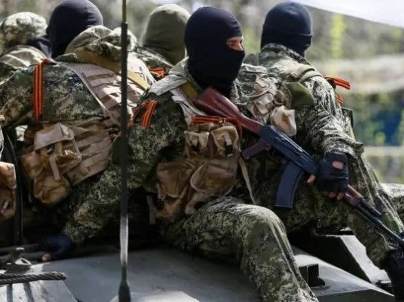 Командование РФ на Донбассе направляет специальные комиссии для сокрытия преступлений боевиков