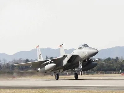 СМИ: истребитель ВВС США разбился на Окинаве