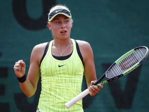 П'ятнадцятирічна українка виборола титул на першому професійному тенісному турнірі