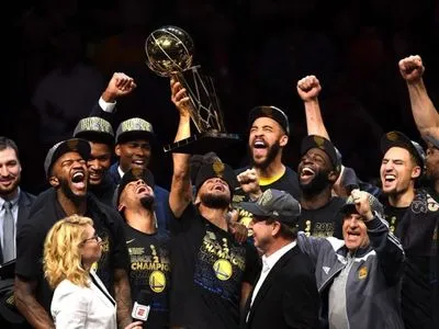 БК "Голден Стэйт" во второй раз подряд стал чемпионом НБА