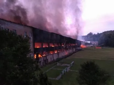 Во Львове ночью горела территория стадиона СКА