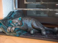 В Одесі невідомі викрали скульптуру "кота Жванецького"