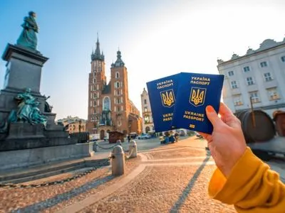 Год безвиза: по упрощенной процедуре в ЕС съездили 555 тысяч украинцев