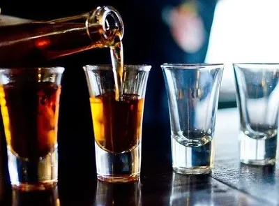 Ринок міцного алкоголю в Естонії падає швидше, ніж темпи споживання