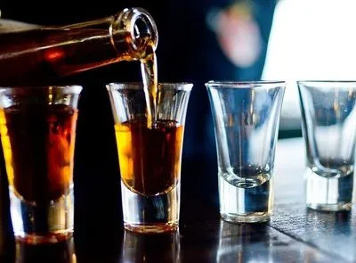 Ринок міцного алкоголю в Естонії падає швидше, ніж темпи споживання