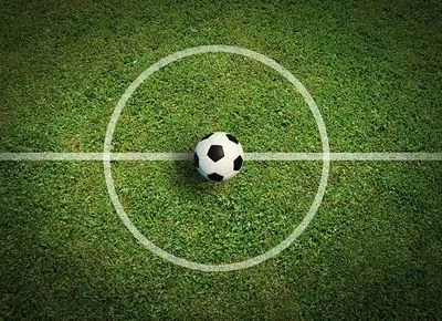 ФФУ запрещает детям играть на новых футбольных полях - СМИ