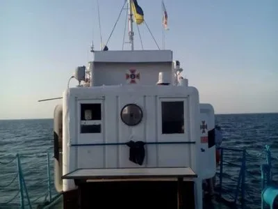 В Черном море проходит операция по разминированию судна