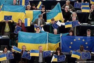 Європарламент висунув умови для виділення Україні 1 млрд євро