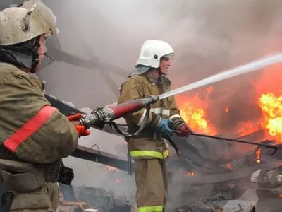 В Киеве во время пожара в кафе эвакуировали 30 человек