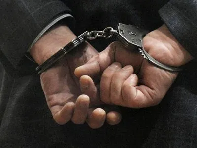 В Черкасской области задержали двух должностных лиц при получении неправомерной выгоды