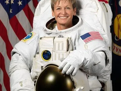 Перша жінка-командир МКС пішла на пенсію