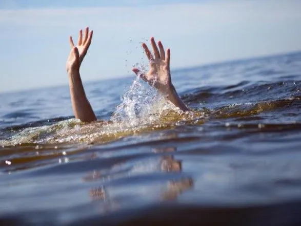 В Киеве в Днепре утонула женщина
