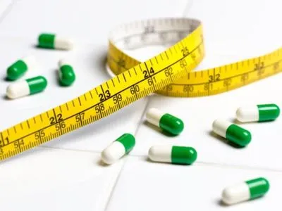 Принимала препараты для похудения: в Харькове отравилась 13-летняя девушка
