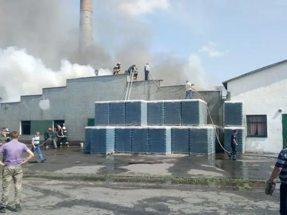 Пожар на стеклозаводе в Ровенской области ликвидировали